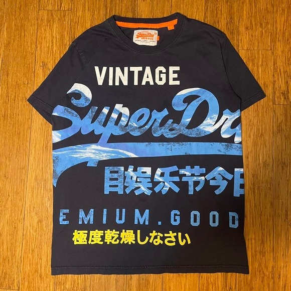 Superdry Vintage Spellout T Shirt Navy Blue Streetwear Script UK Graphic Tee - Picture 1 of 6